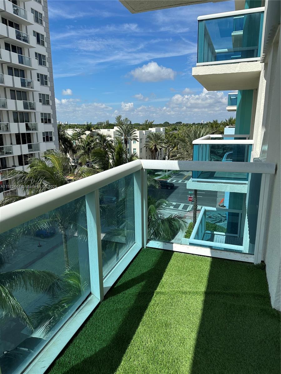 9201 Collins Ave # 524, Surfside FL 33154, SURFSIDE, FL — photo 4 of 20