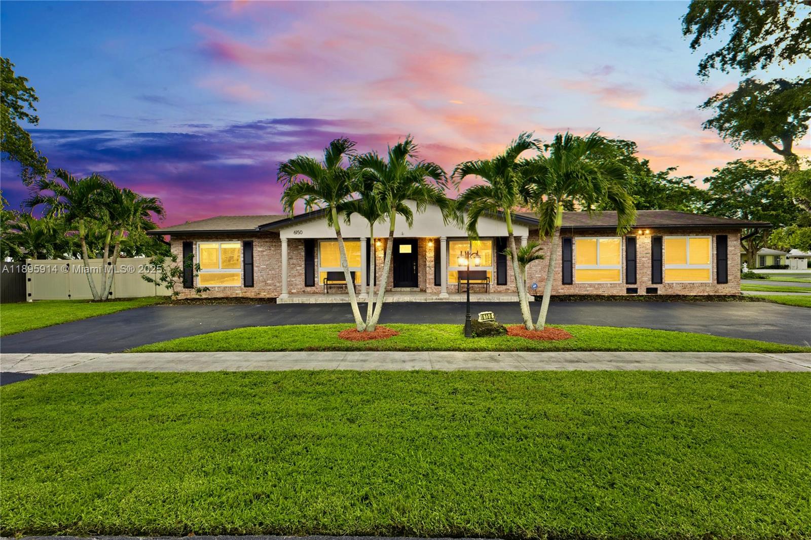 6150 SW 7th St, Plantation FL 33317
