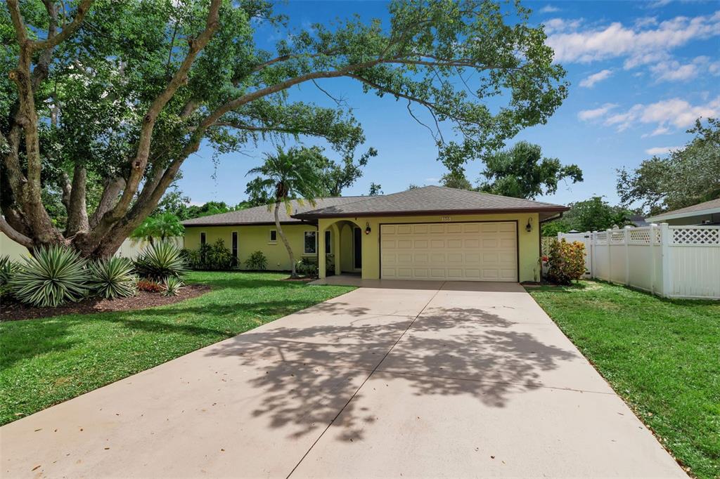 155 MIMOSA CIRCLE