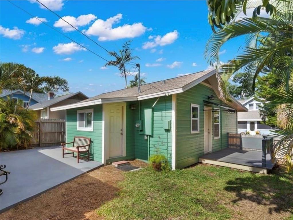 1035 6TH STREET N