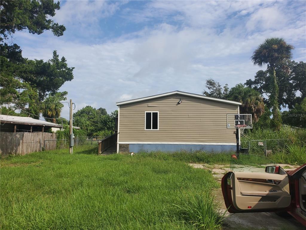1145 BAYVIEW LANE