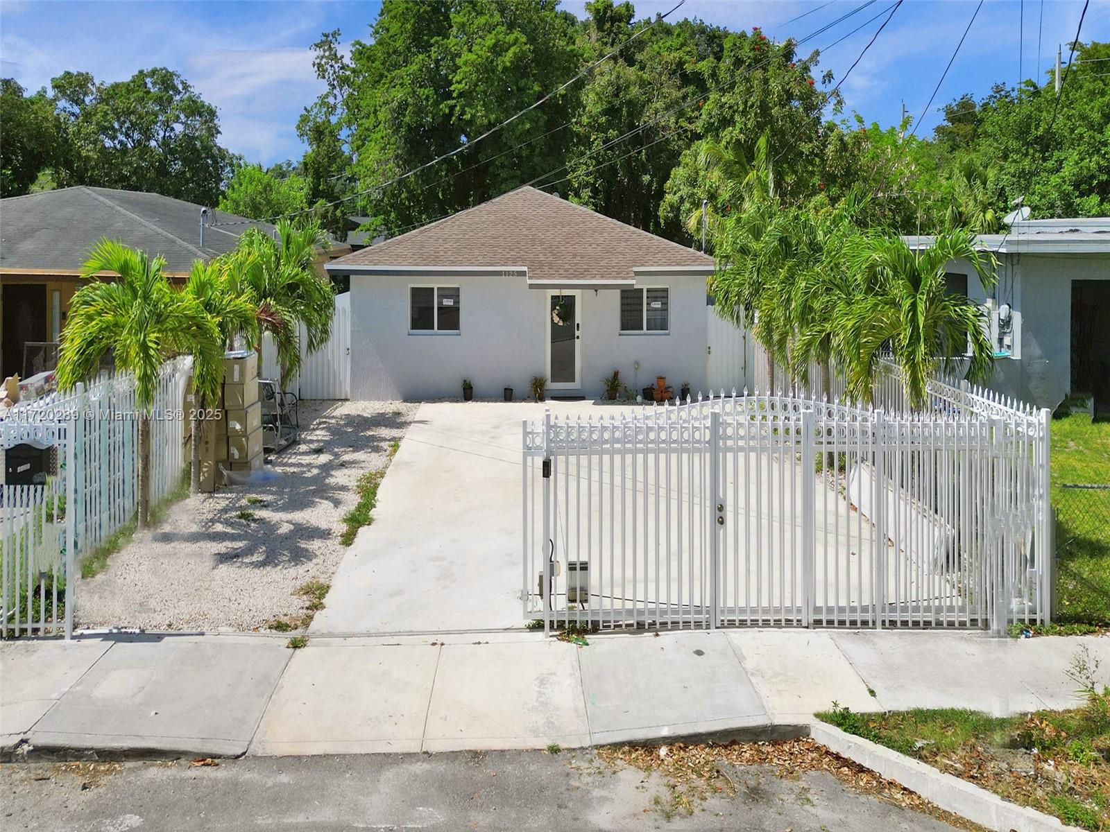 1125 NW 58th St, Miami FL 33127