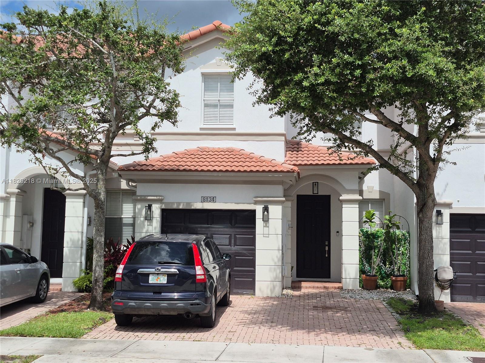 8134 NW 108th Pl, Doral FL 33178