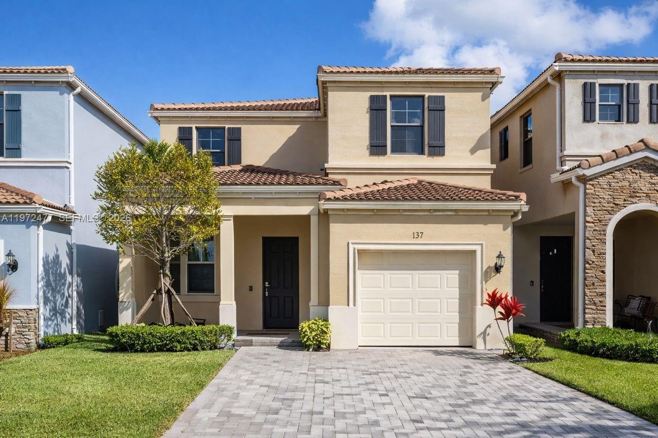 829 NE 191st St, Miami FL 33179