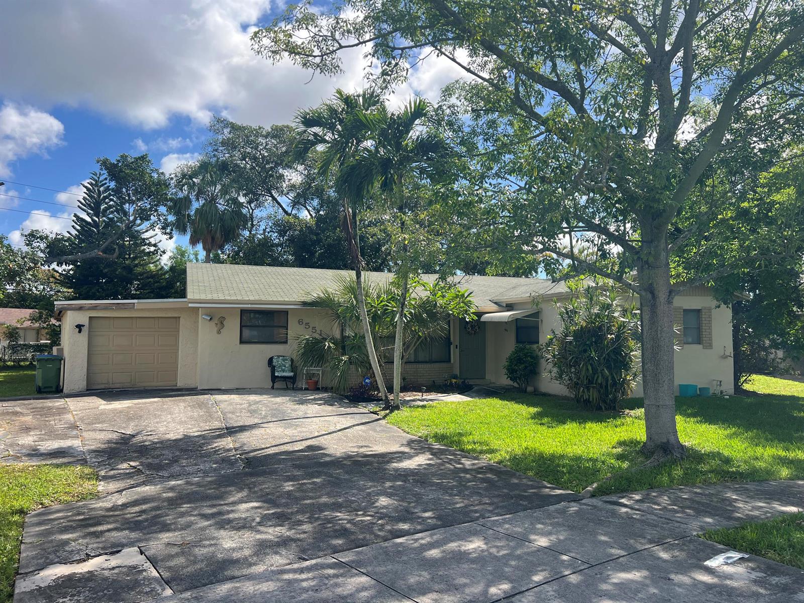 6551 NW 8th Court, Margate FL 33063