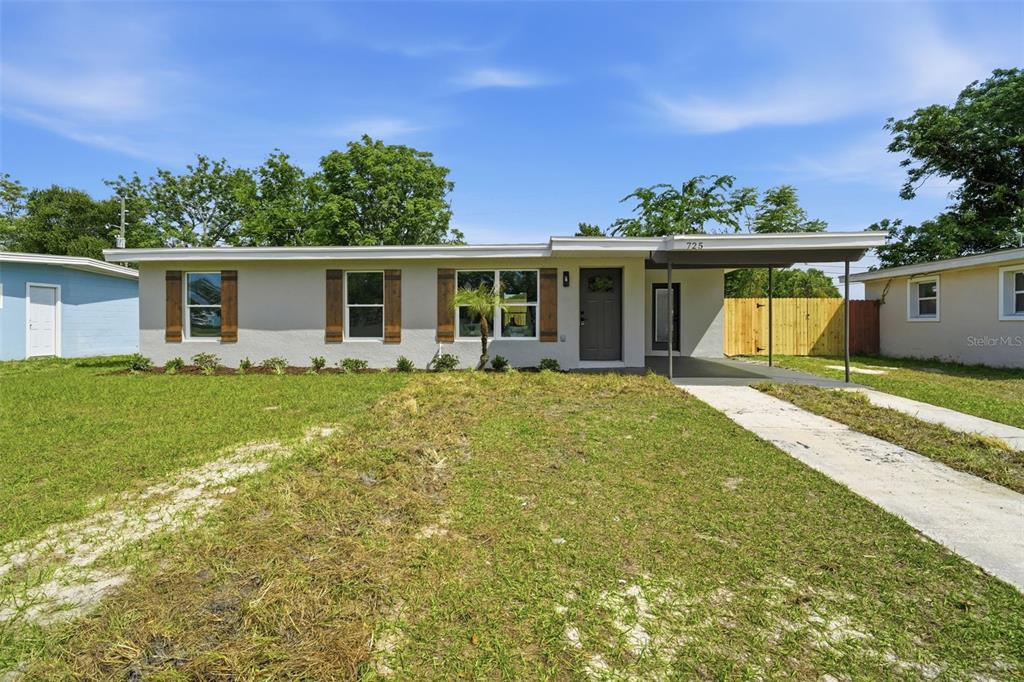 725 LOGAN DRIVE