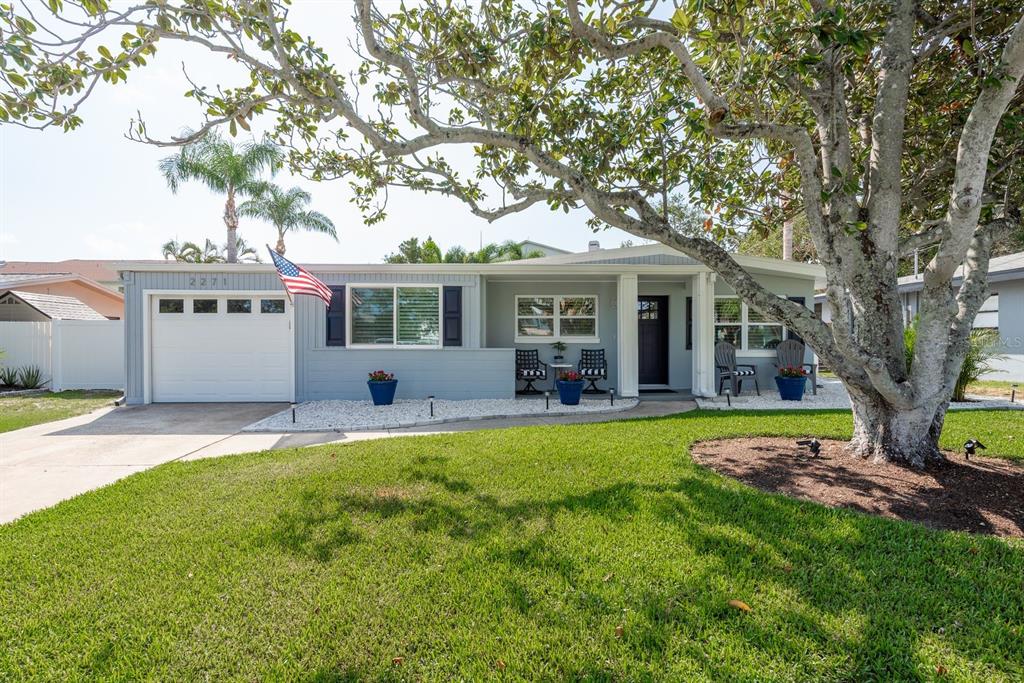 2271 CAROLYN DRIVE