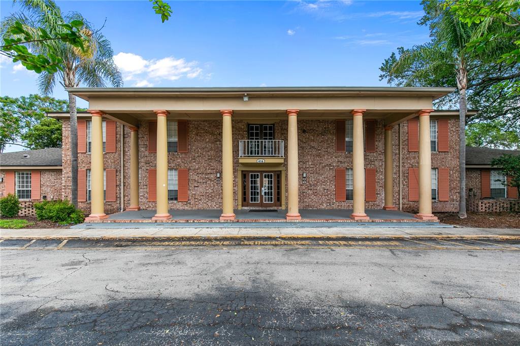 416 BANYON TREE CIRCLE UNIT 206