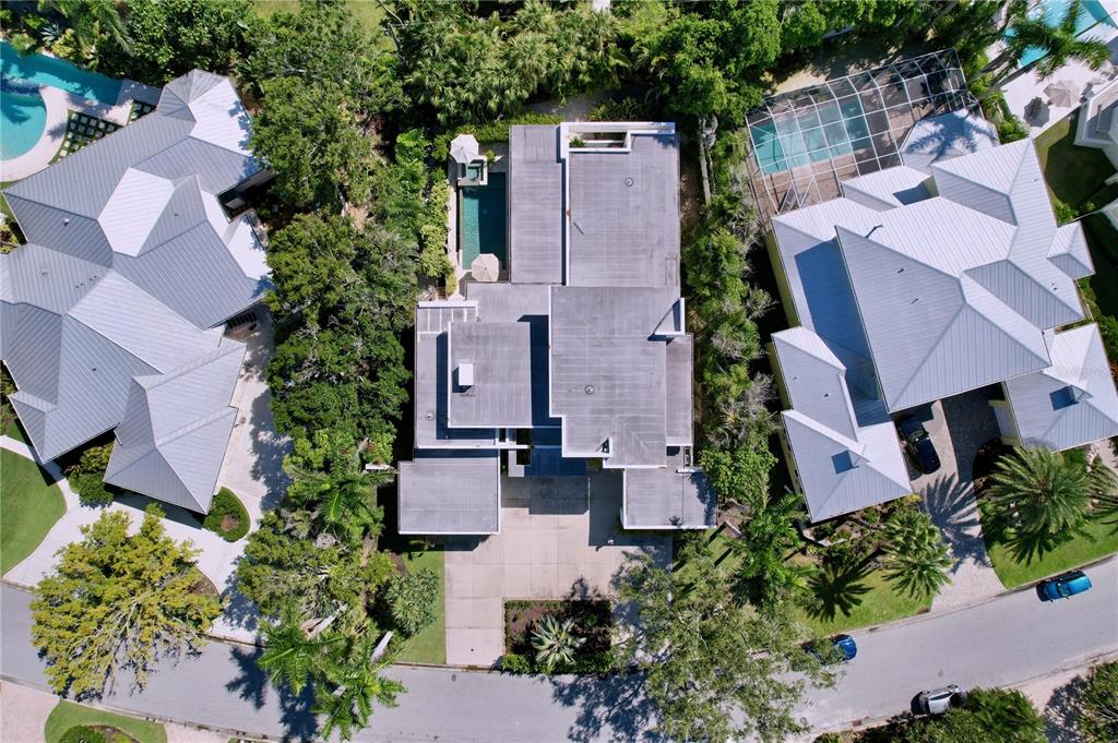 1347 HARBOR DRIVE, SARASOTA, FL — photo 2 of 30