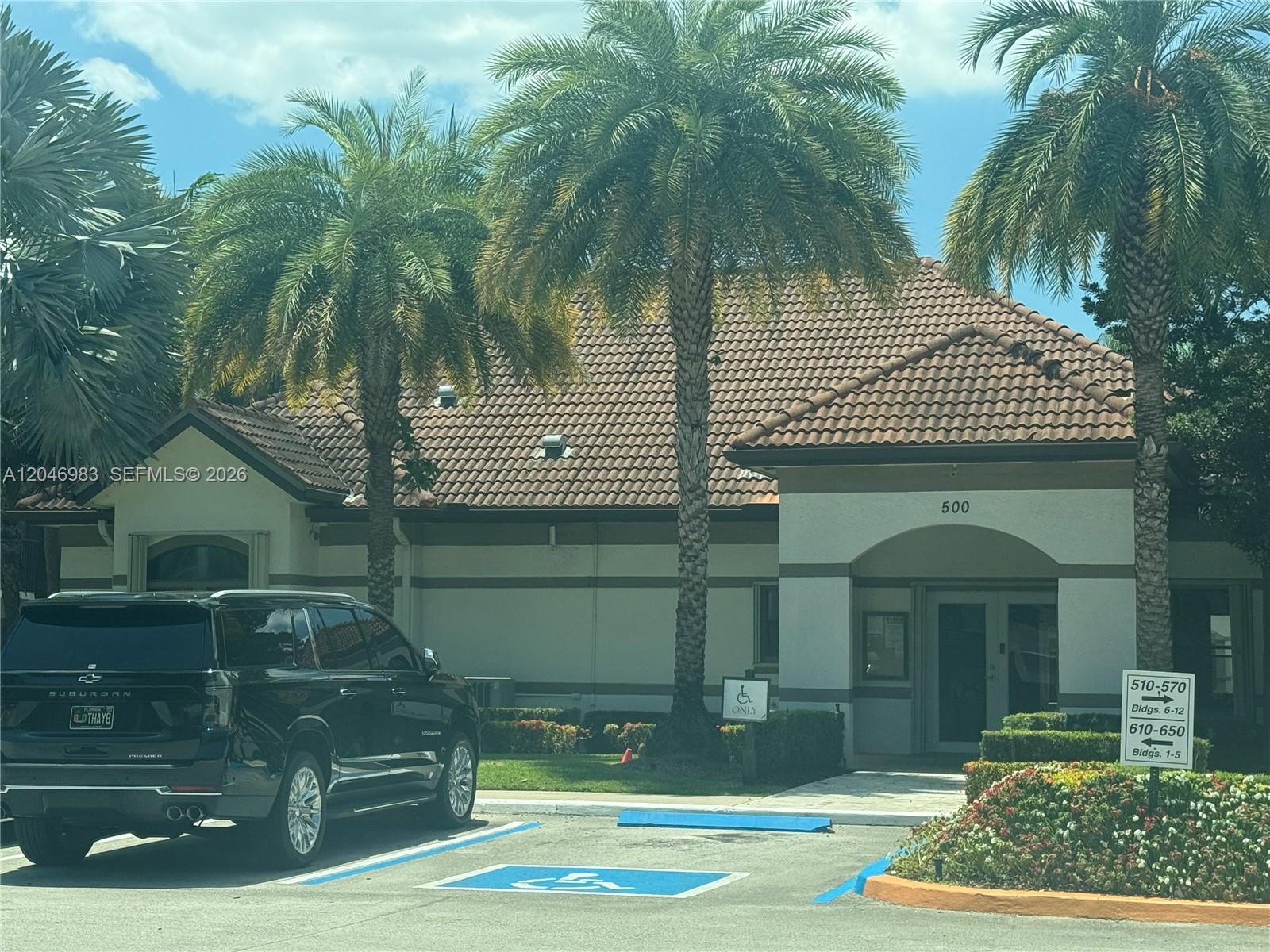 520 S Park Rd # 12, Hollywood FL 33021