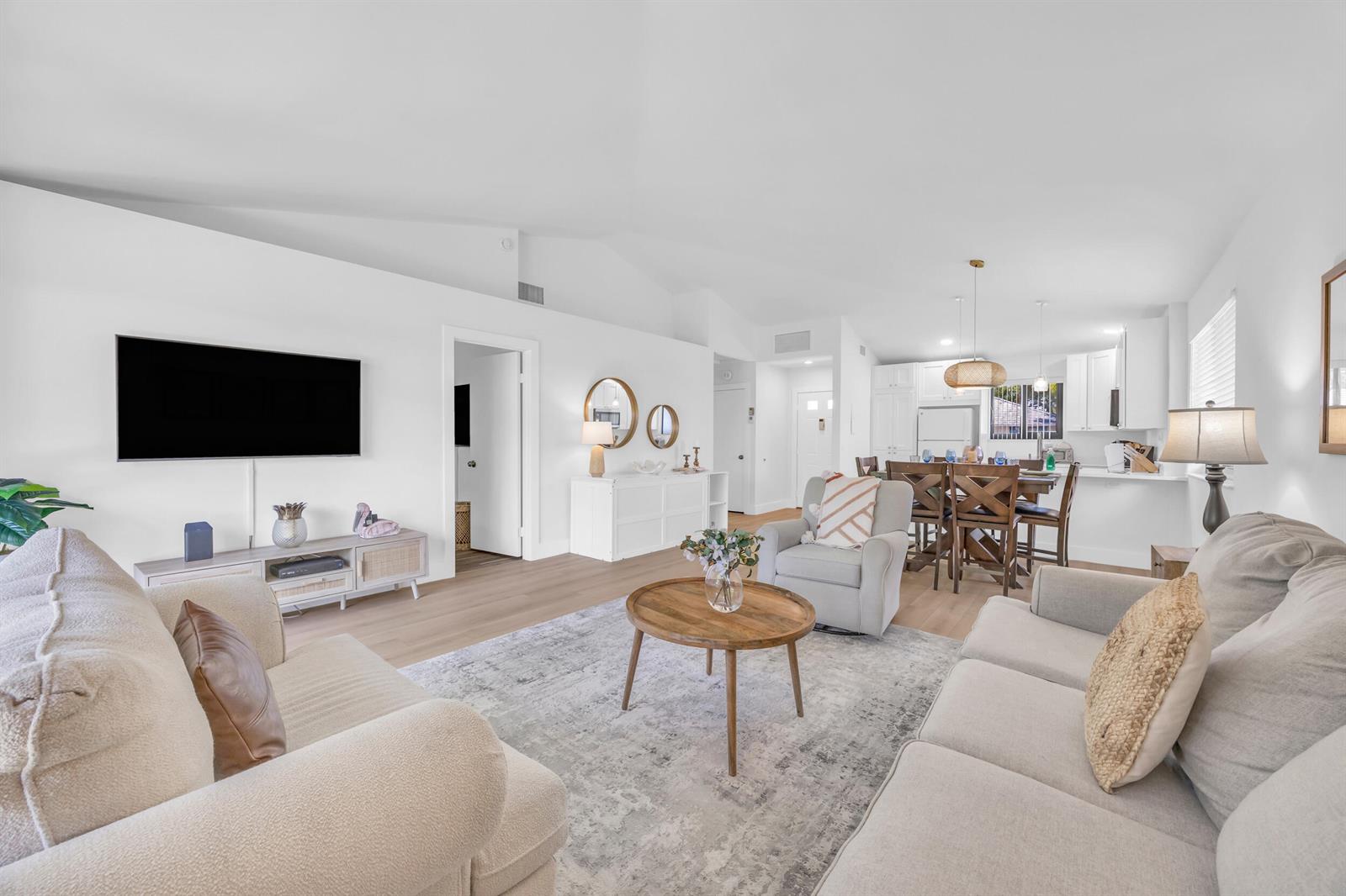 836 Club Drive, Palm Beach Gardens FL 33418