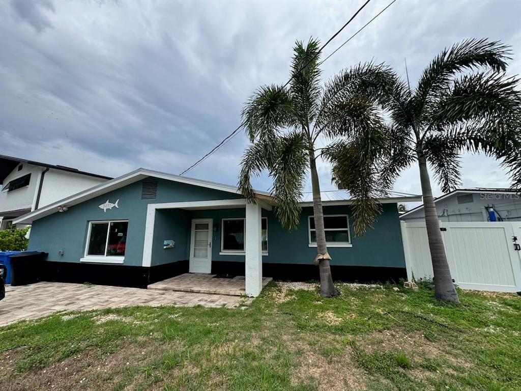5451 BAYOU GRANDE BOULEVARD NE