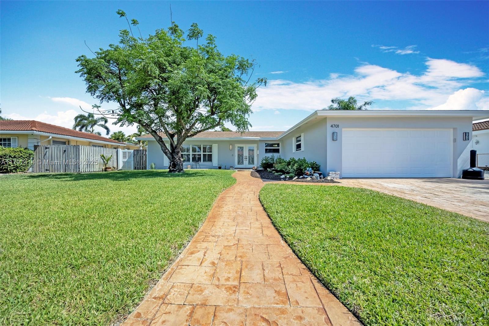 4701 Garfield St, Hollywood FL 33021