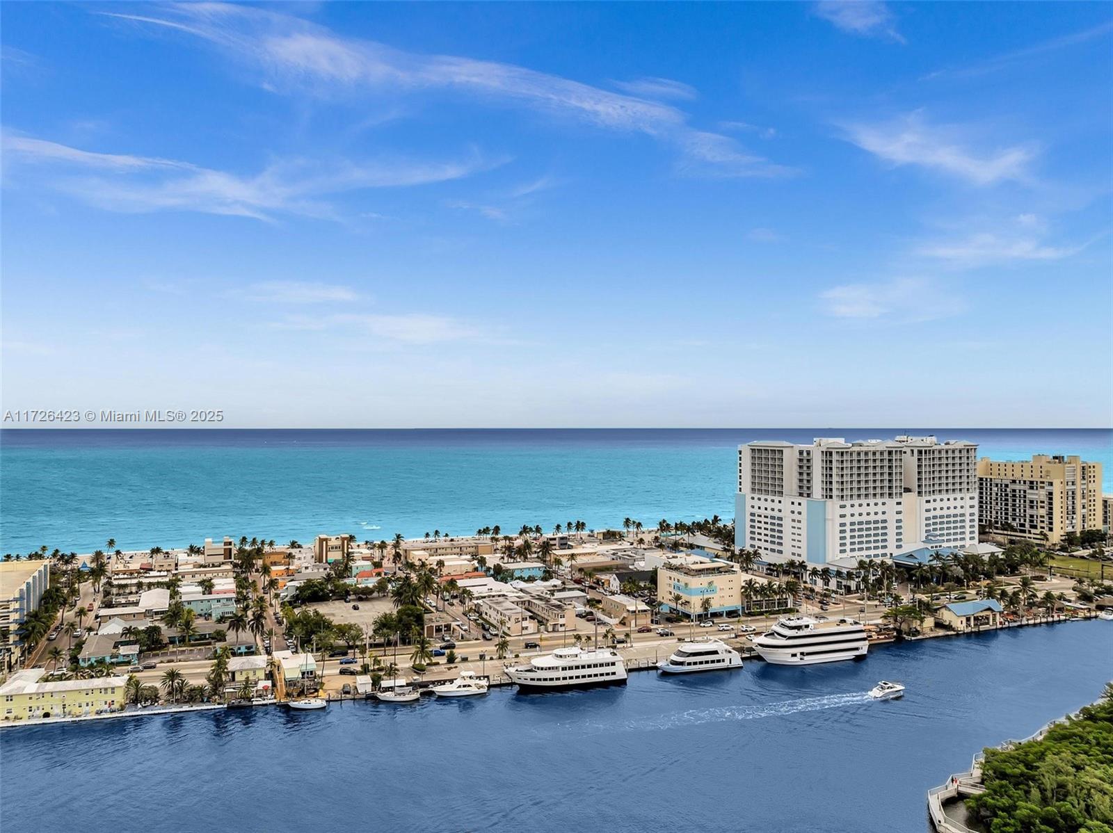 1318 N Ocean Dr, Hollywood FL 33019