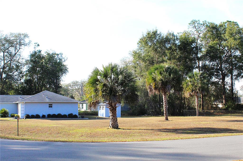 NE 6TH PLACE, SILVER SPRINGS, FL — photo 5 of 6