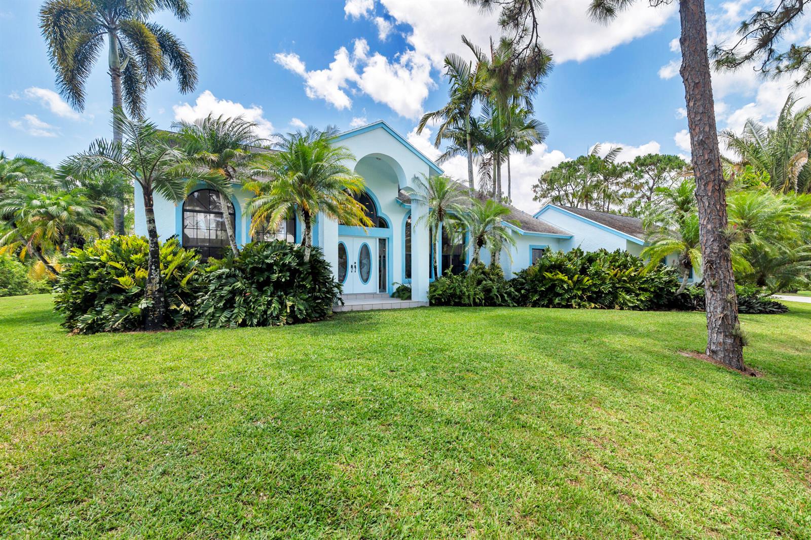 14677 Peace River Way, Palm Beach Gardens FL 33418