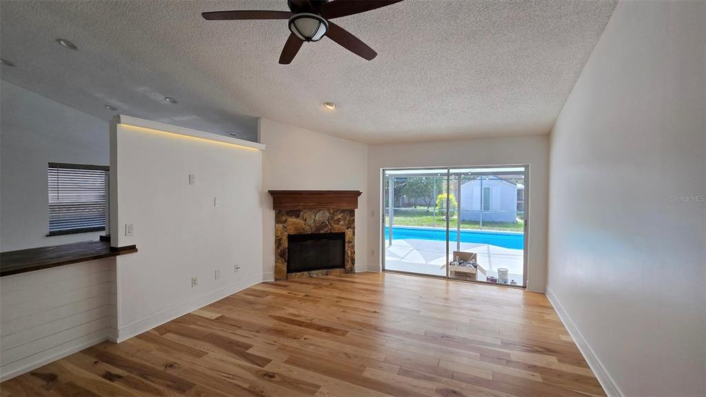 211 N CERVIDAE DRIVE, APOPKA, FL — photo 2 of 19