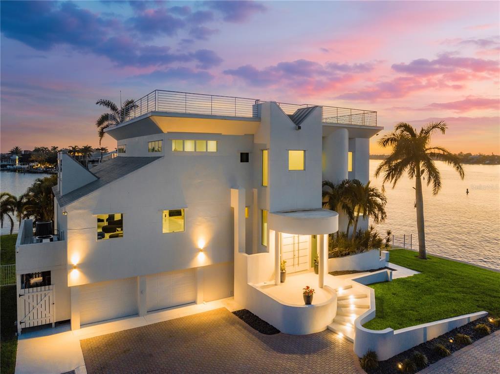 1400 SIESTA DRIVE, SARASOTA, FL — photo 2 of 30