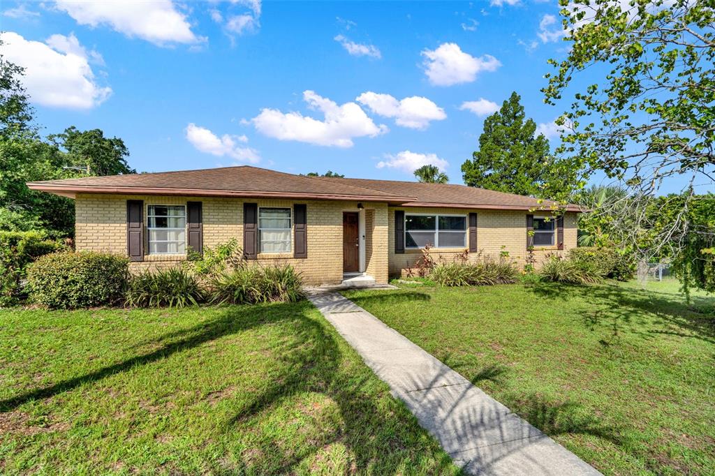 608 NORTHERN OAKS AVENUE