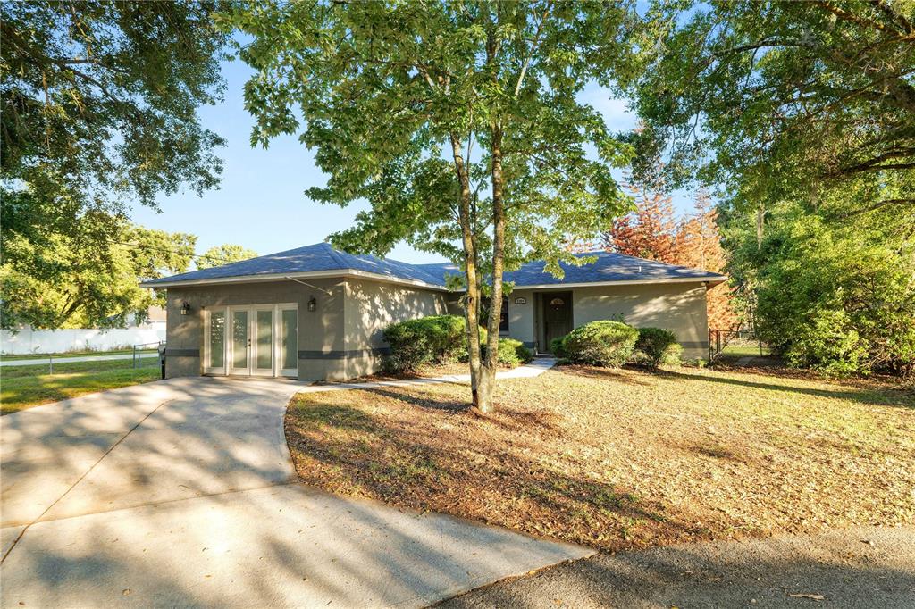 2304 CHESHIRE PLACE