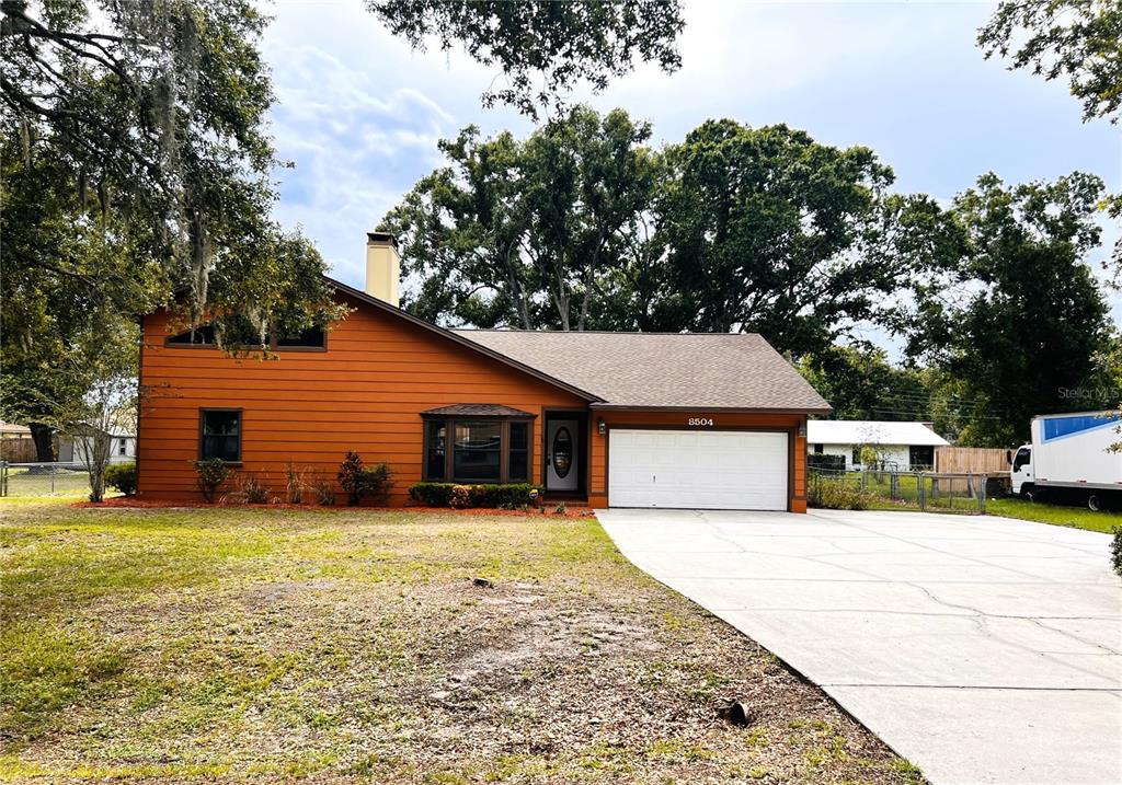 8504 N CAMPBELL ROAD