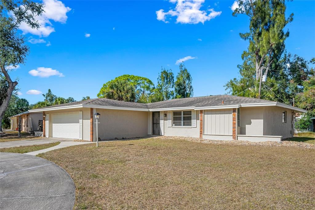 4927 LIVE OAK DRIVE