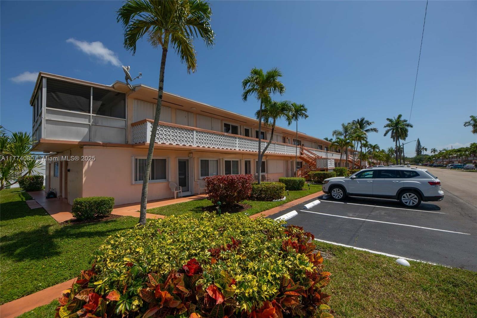 815 SW 11th Ave # 1G, Hallandale Beach FL 33009