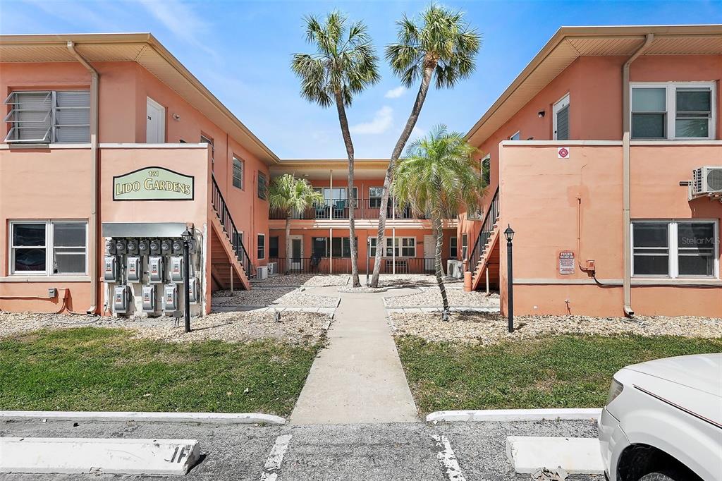 121 46TH AVENUE UNIT 2H