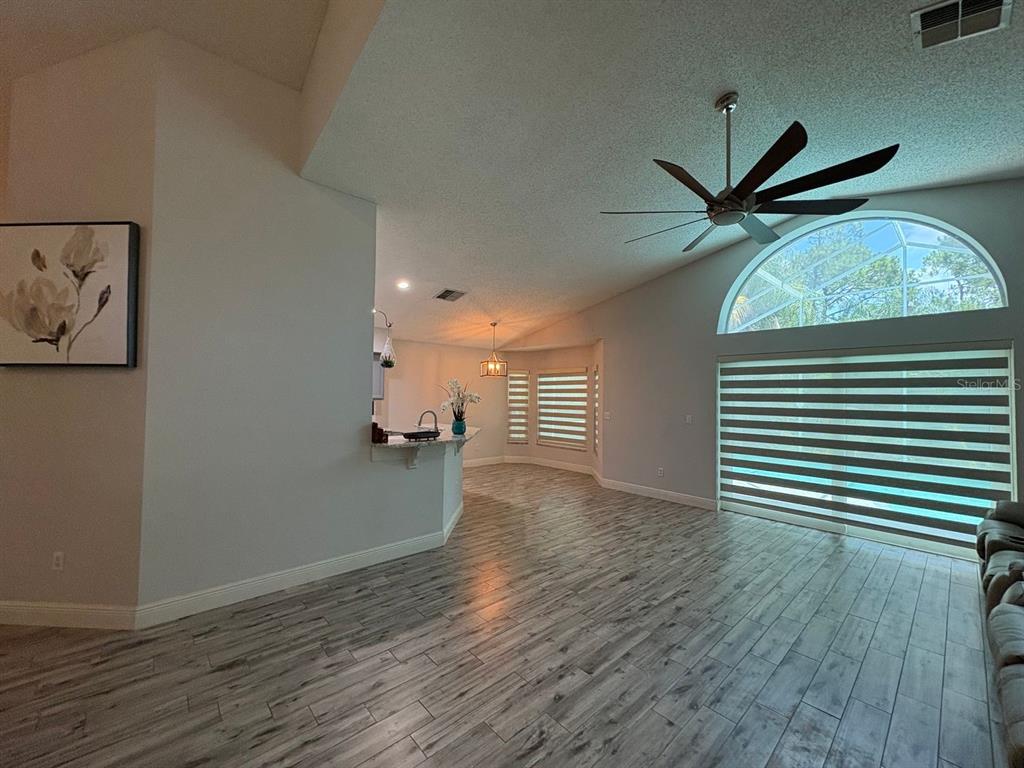 2791 PICADILLY CIRCLE, KISSIMMEE, FL — photo 5 of 30