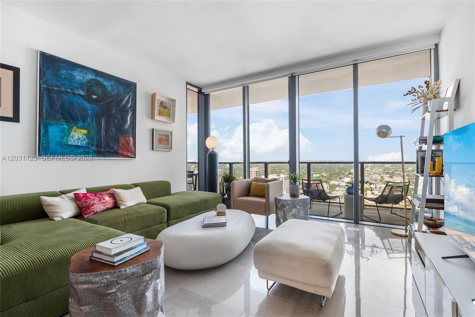 88 SW 7th St # 3208, Miami FL 33130
