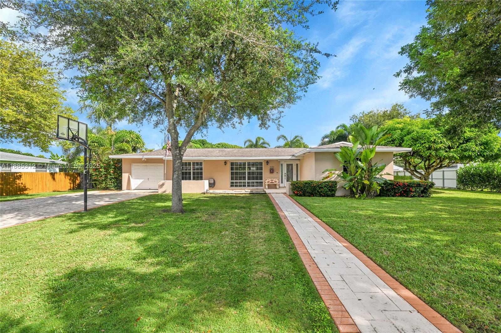 505 NW 20th St, Homestead FL 33030