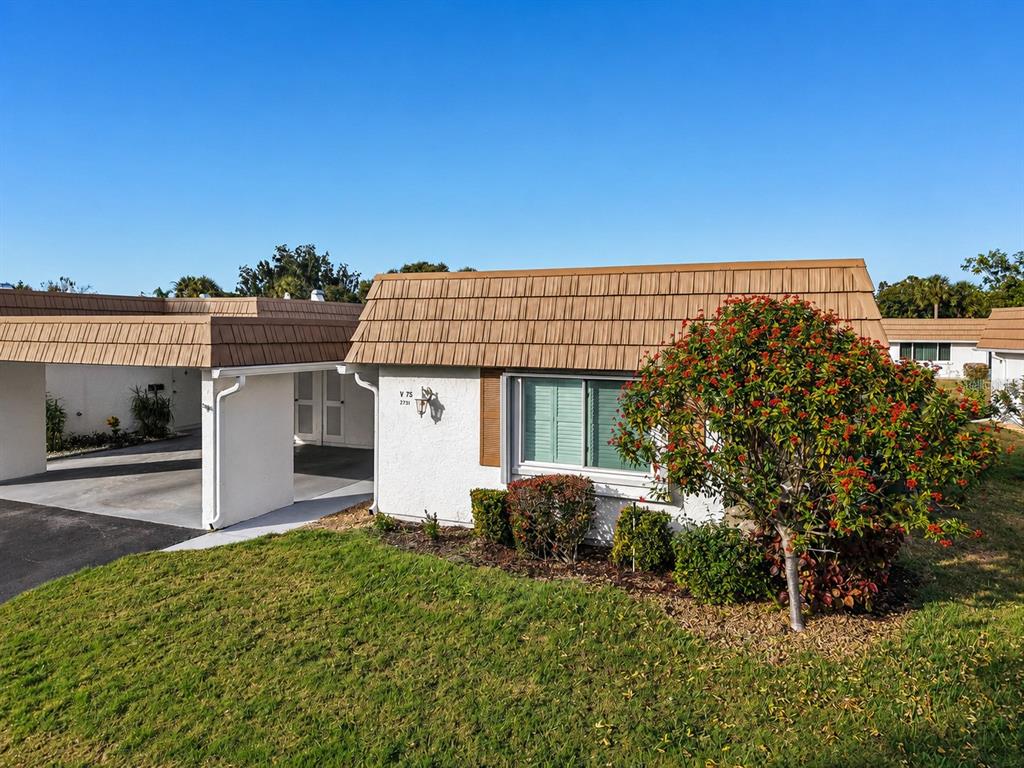 2731 RIVERBLUFF WAY UNIT V76