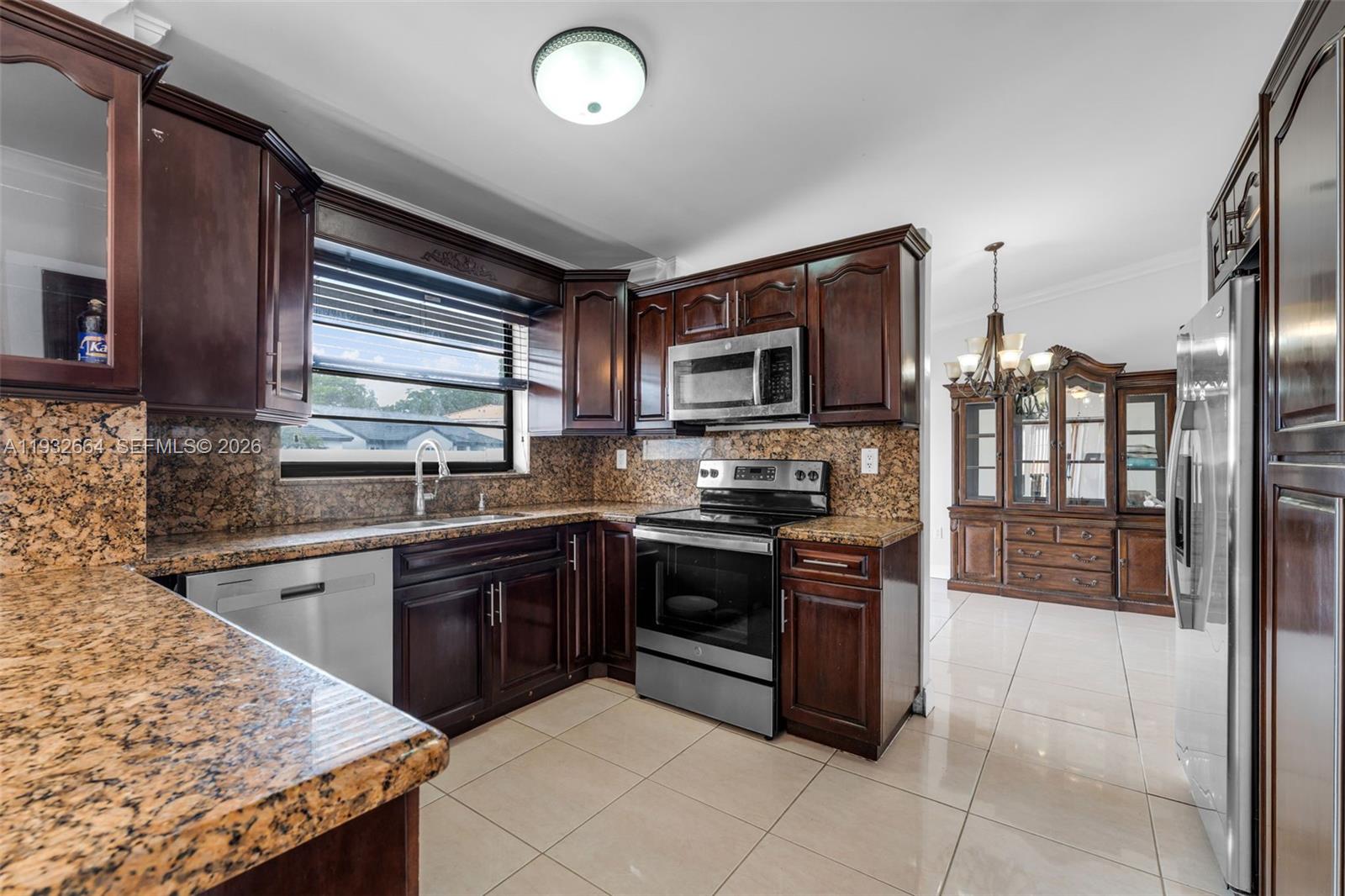 10290 SW 145th Pl, Miami FL 33186