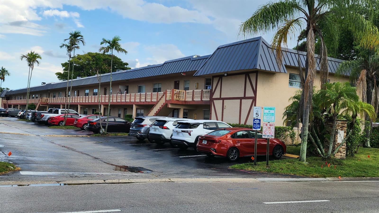 9374 SW 3rd Street # 707, Boca Raton FL 33428