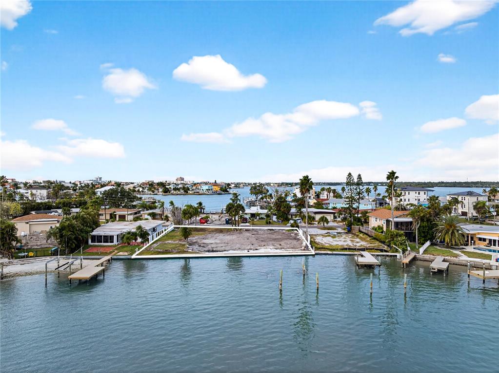 409 161ST AVENUE, REDINGTON BEACH, FL — photo 4 of 10