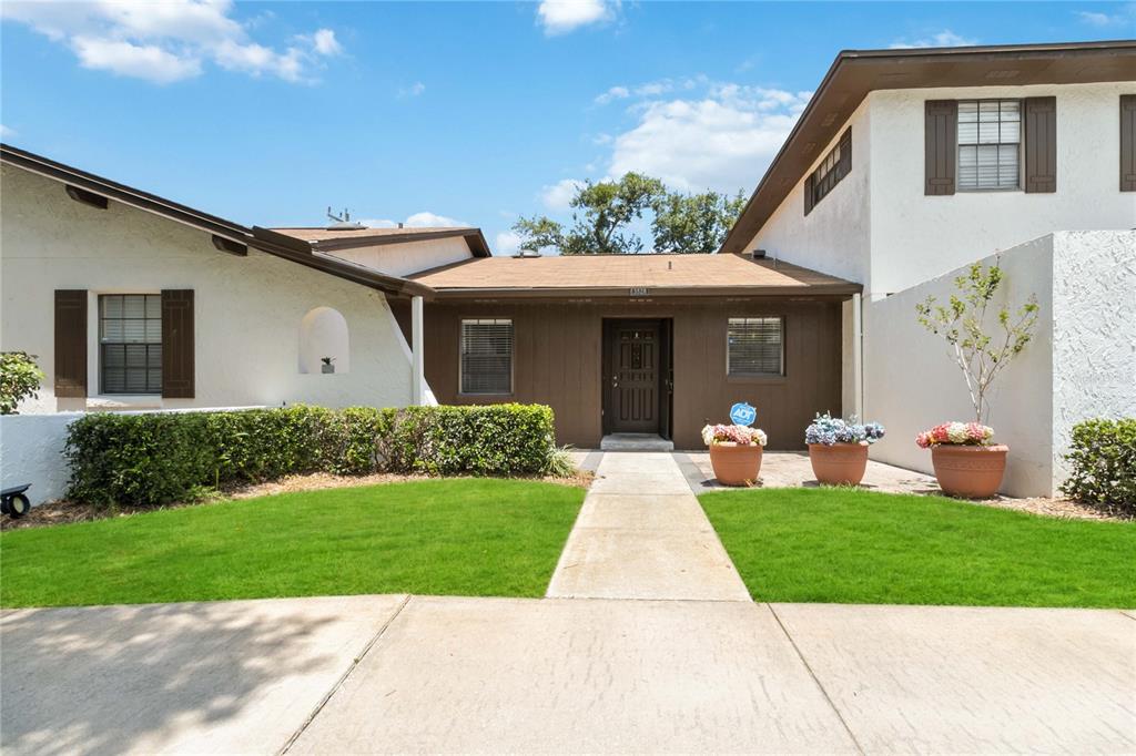3528 BAY CT