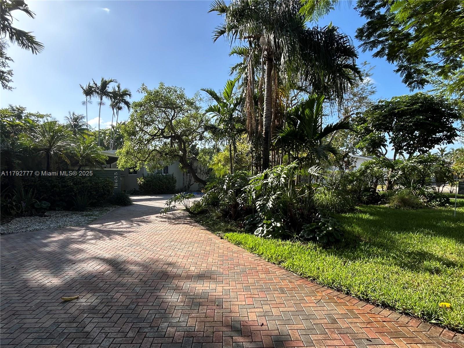18655 NE 21st Ave, Miami FL 33179