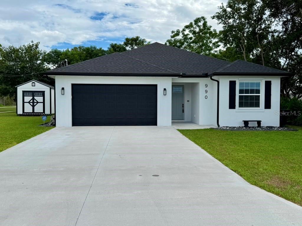 990 THOMAS ROAD