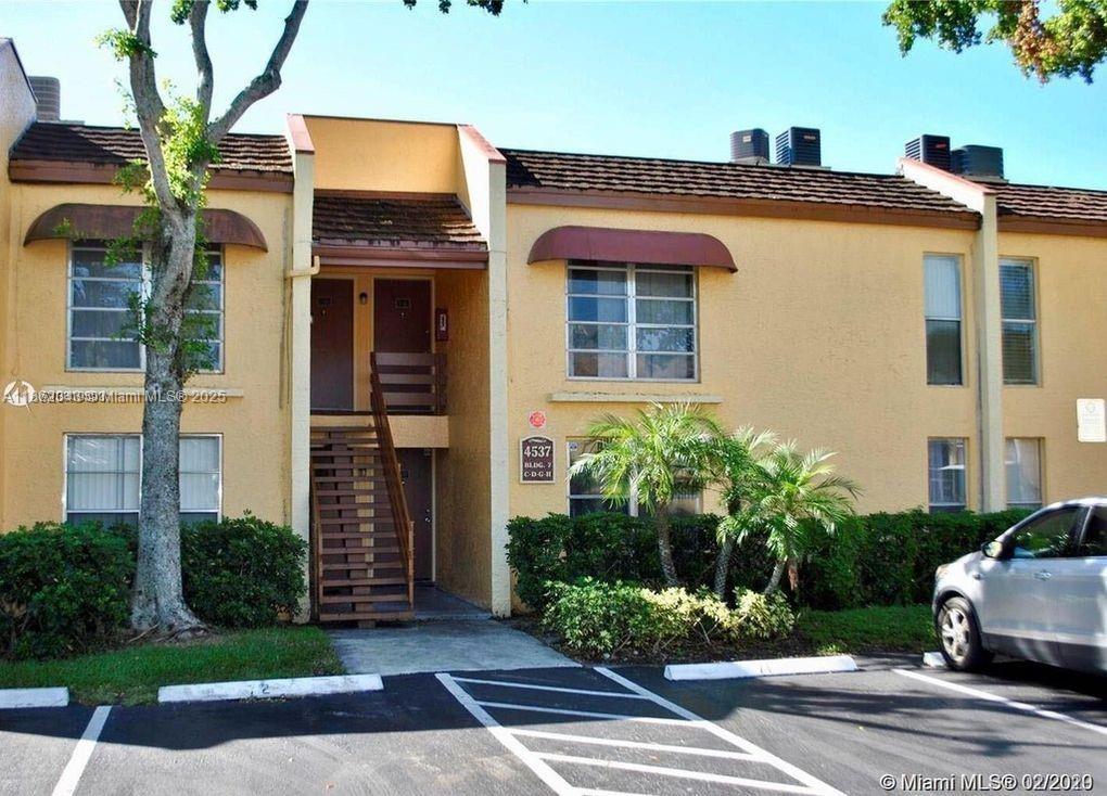 4423 Treehouse Ln # 21C, Tamarac FL 33319