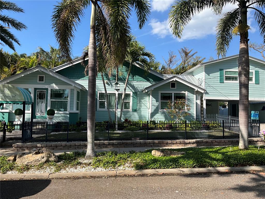 202 FAIRMONT STREET