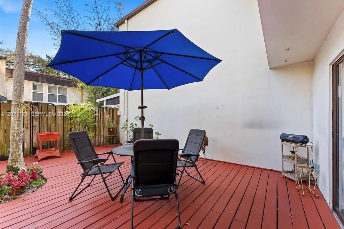 3300 Atlanta St # 15B, Hollywood FL 33021