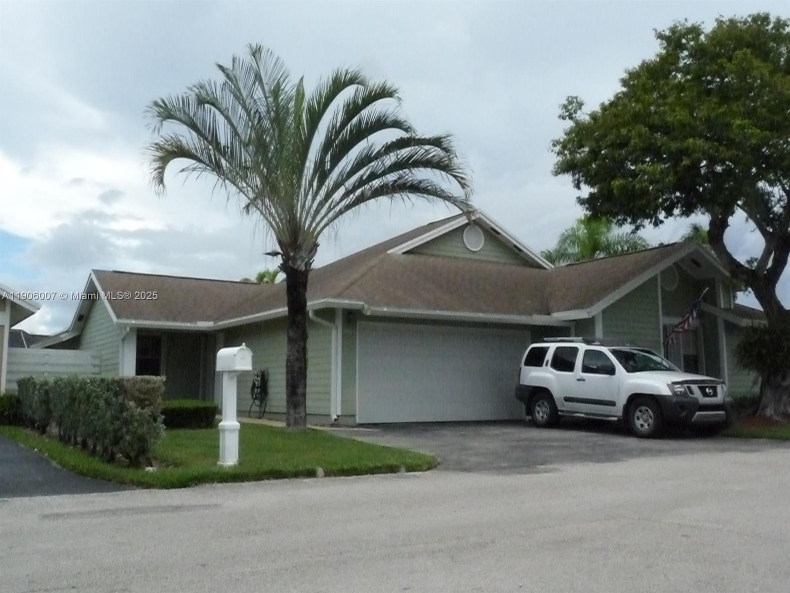 10184 SW 139th Pl, Miami FL 33186