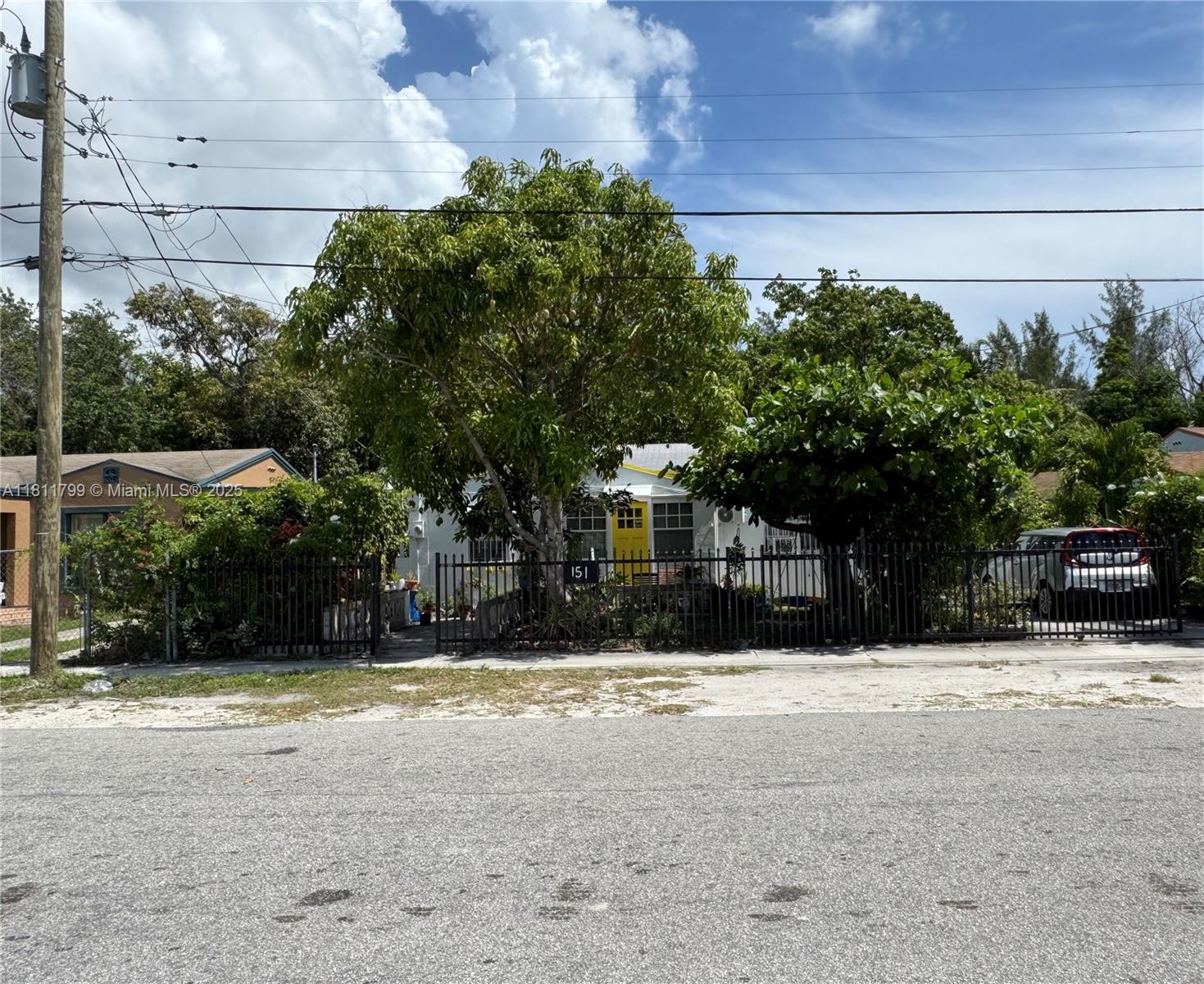 151 NW 64th St, Miami FL 33150