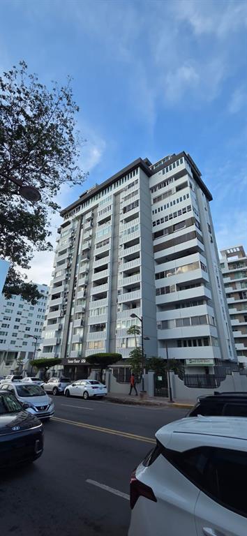 Cond OCEAN TOWER UNIT 1203