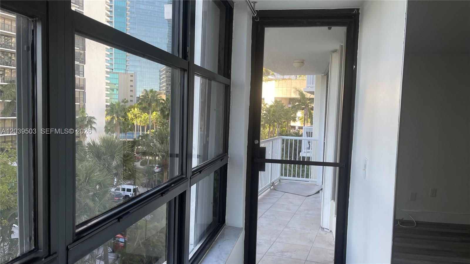 1440 Brickell Bay Dr # 508, Miami FL 33131