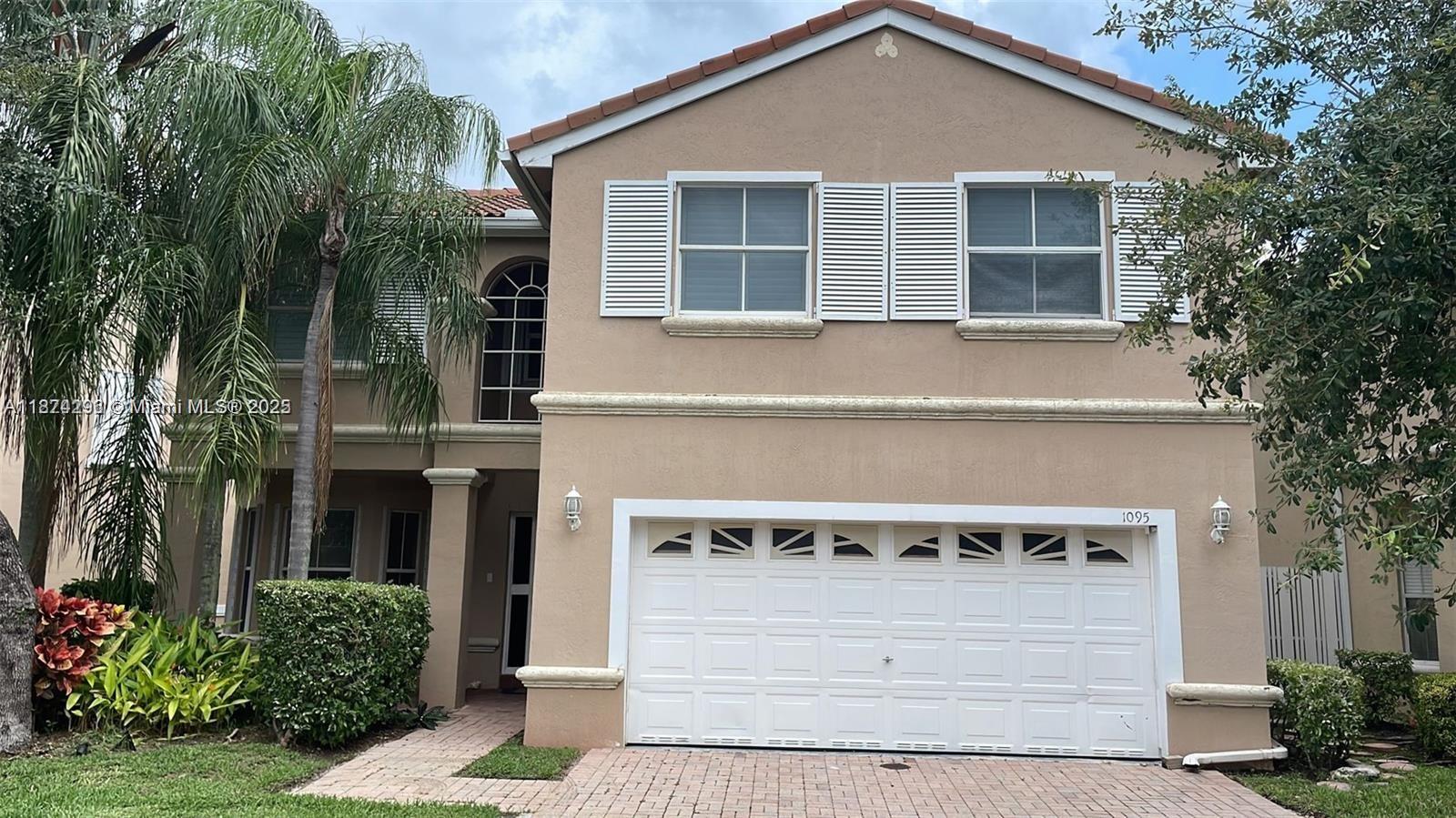 1095 Weeping Willow Way, Hollywood FL 33019