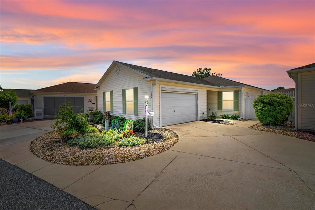 2446 KENMORE LANE