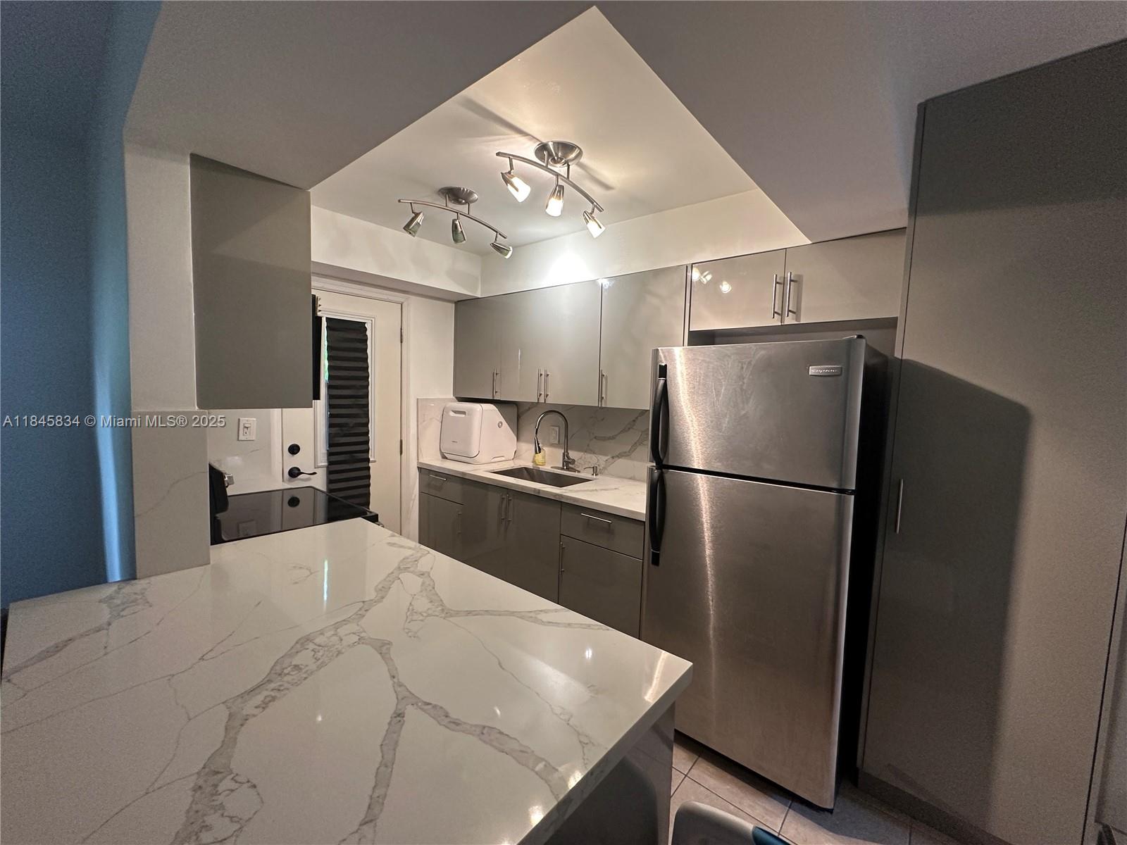 3242 Mary St # S215, Miami FL 33133