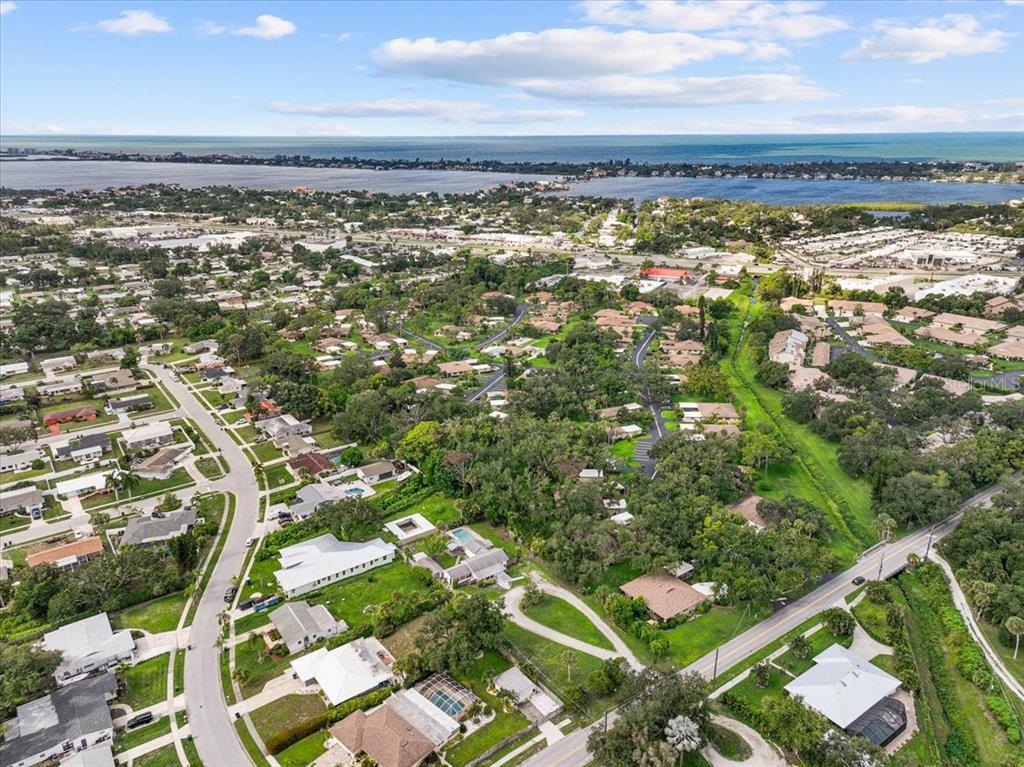 2404 BISPHAM ROAD, SARASOTA, FL — photo 3 of 30