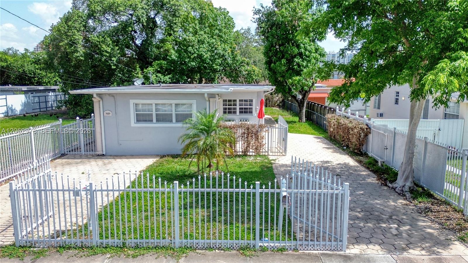 3123 SW 25th Ter, Miami FL 33133